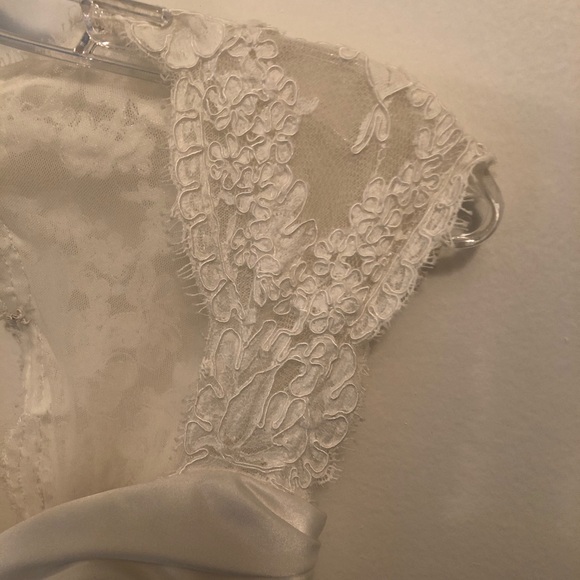 Wedding dress. Paloma Blanca. Size 8. Altered. - Picture 3 of 14